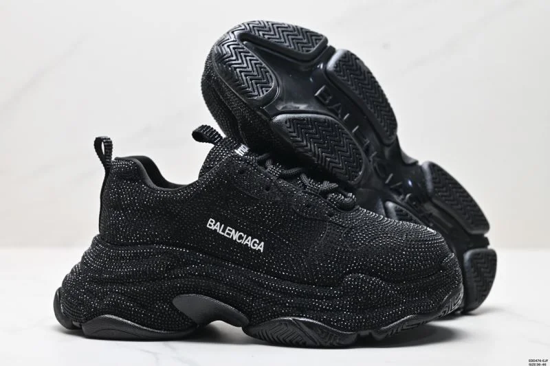Effortless Balenciaga Triple S Series Shoes 3852
