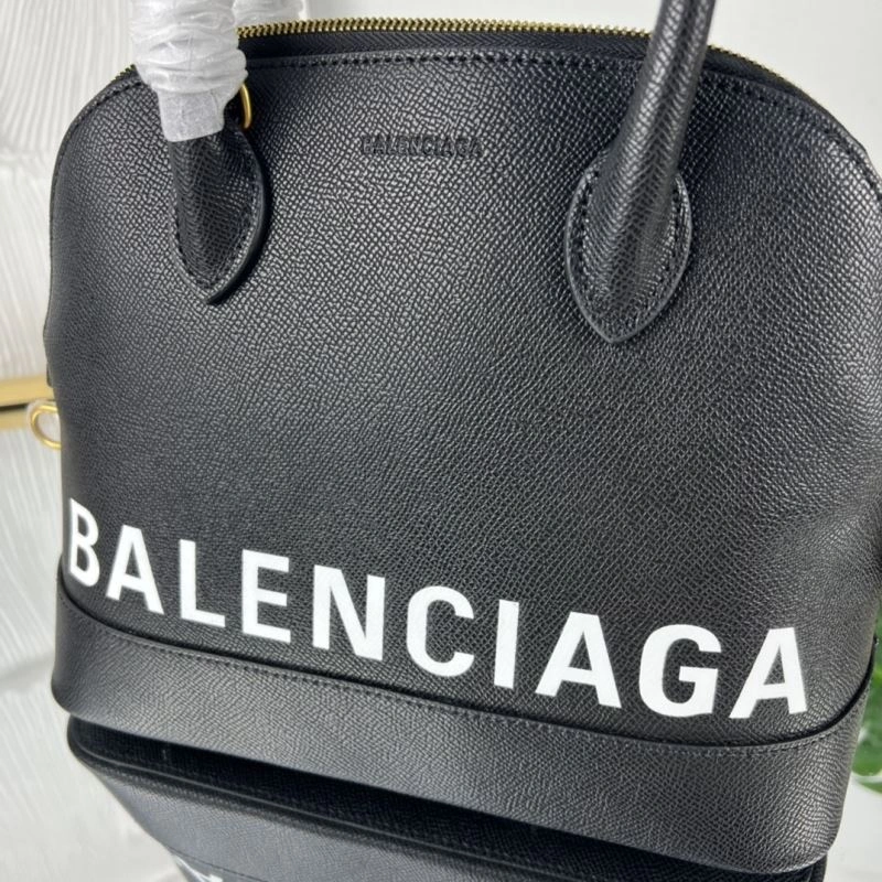 Sleek Balenciaga  Shell Bag - Autumn Winter Collection 78308