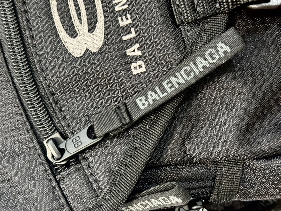 Balenciaga Unity Sport Icon Nylon Waist Bag with Adjustable Strap Sporty 60862