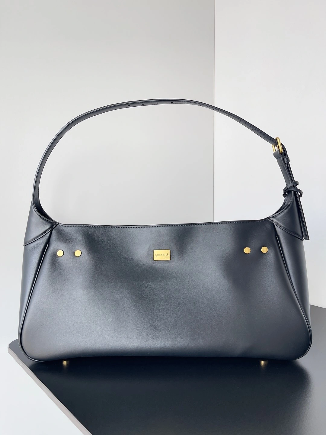 Balenciaga Urban  Air Series Adjustable Shoulder Bag GoAnywhere 60895