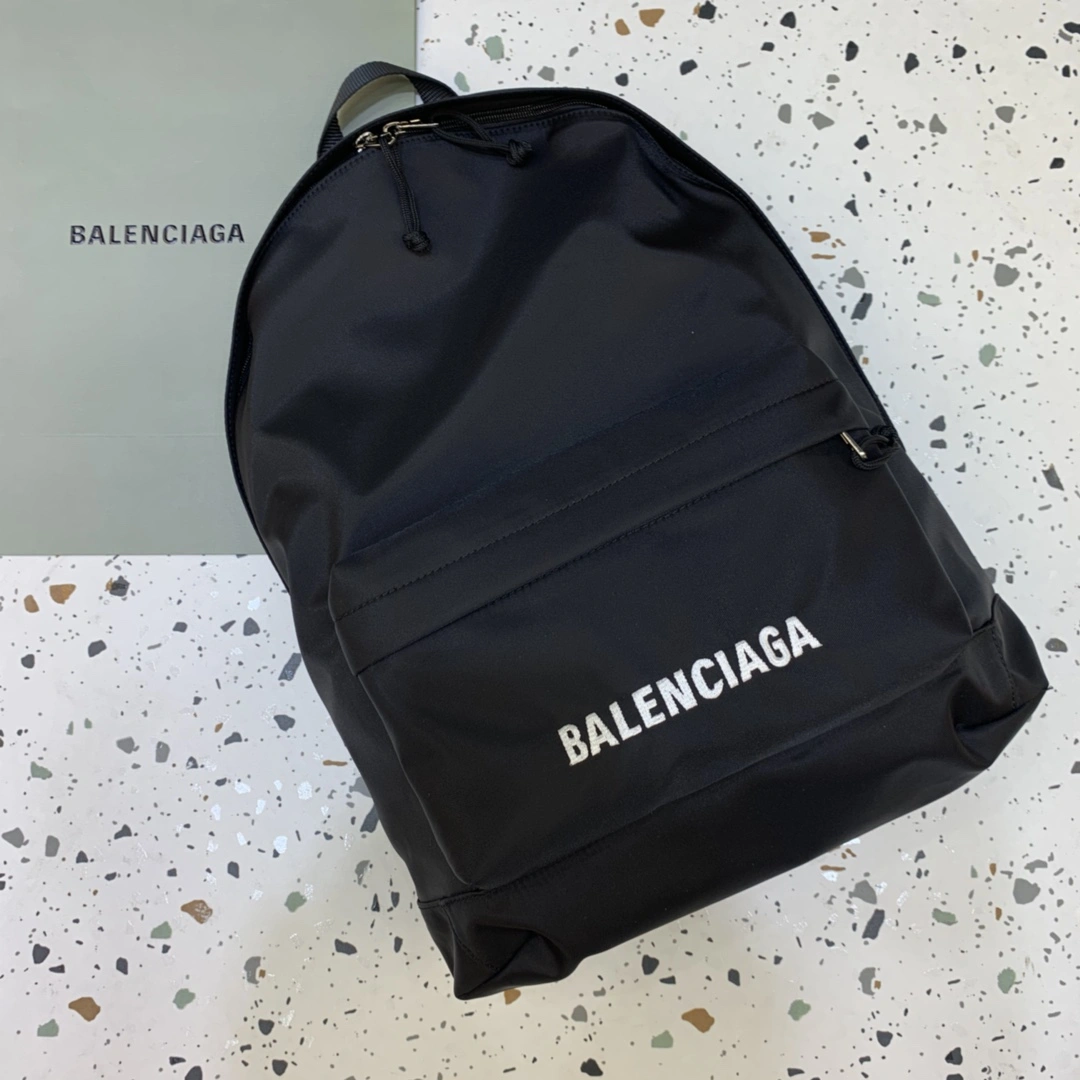 Balenciaga Urban Chic  Backpack for Trendsetters HighPerformance 64696