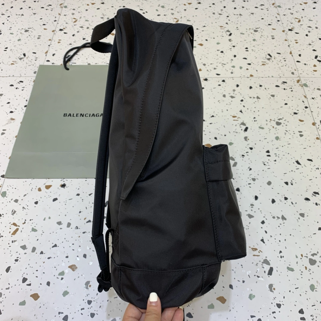 Balenciaga Urban Chic  Backpack for Trendsetters HighPerformance 64696