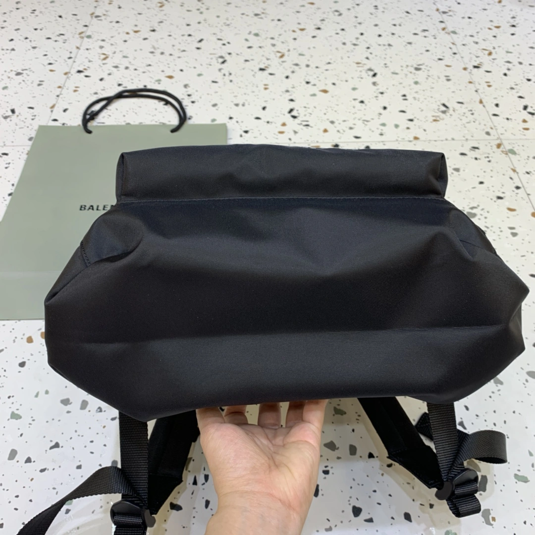 Balenciaga Urban Chic  Backpack for Trendsetters HighPerformance 64696