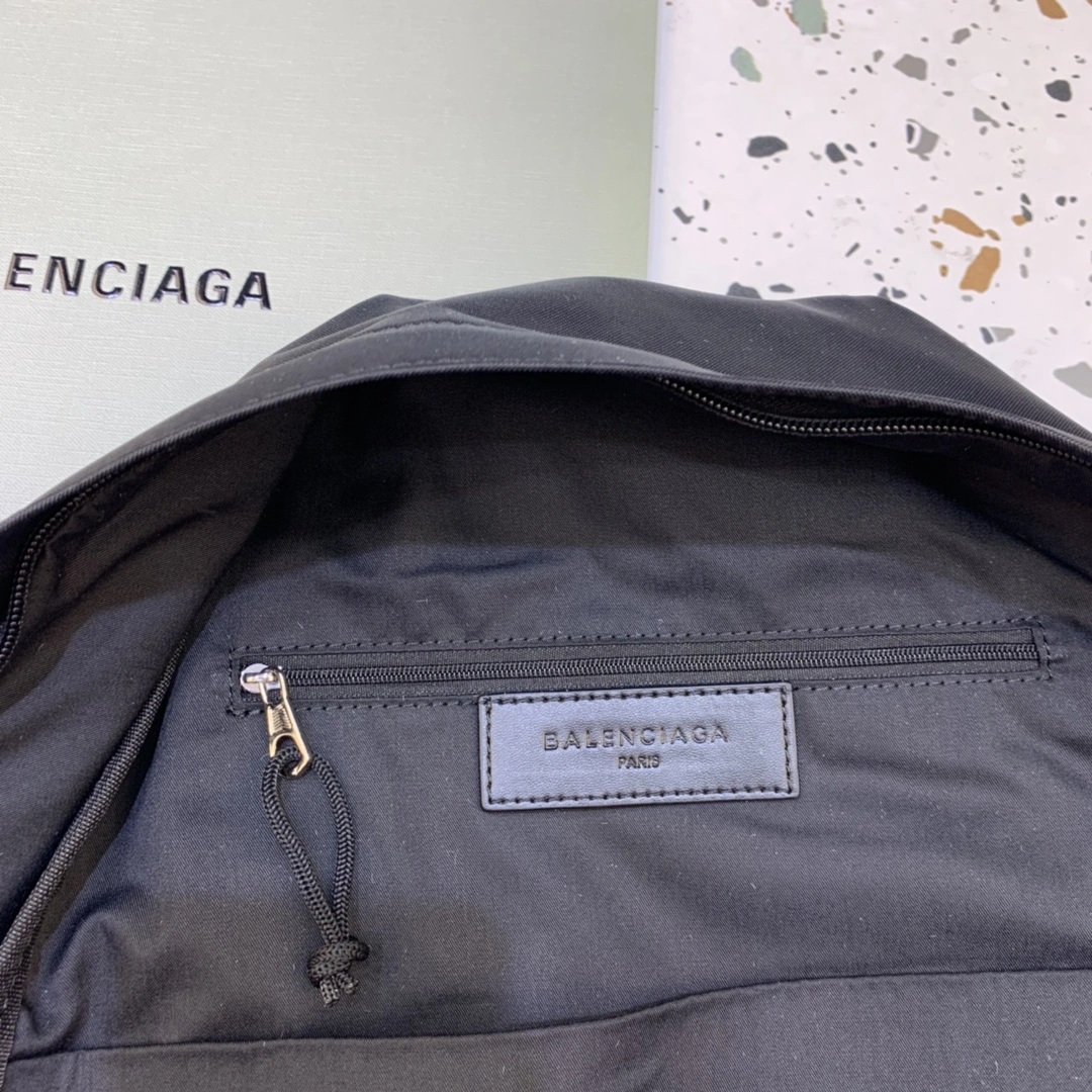 Balenciaga Urban Chic  Backpack for Trendsetters HighPerformance 64696