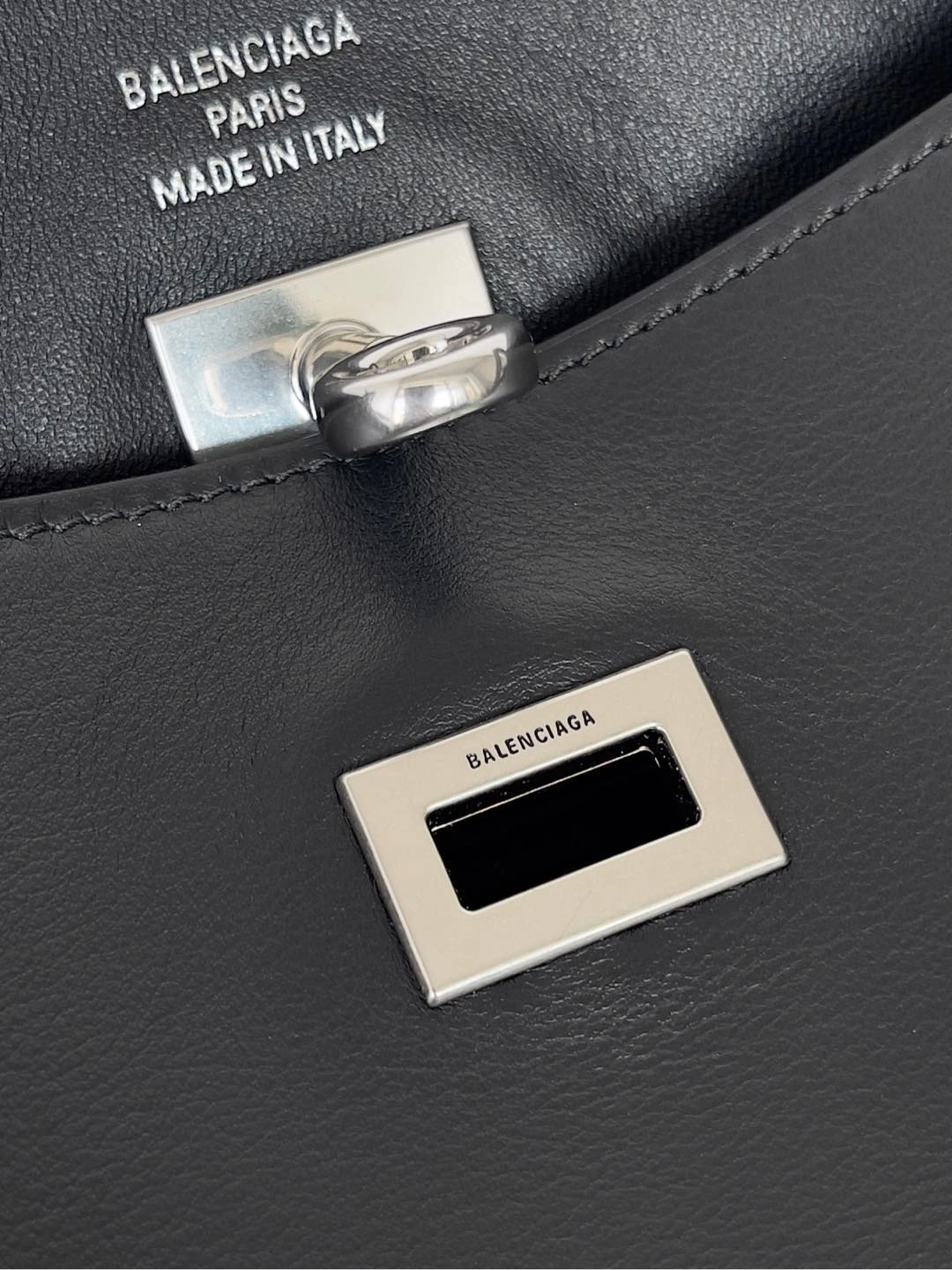 Balenciaga Urban Elegance Air Hobo Bag - Winter 2024 Collection Sophisticated 60968