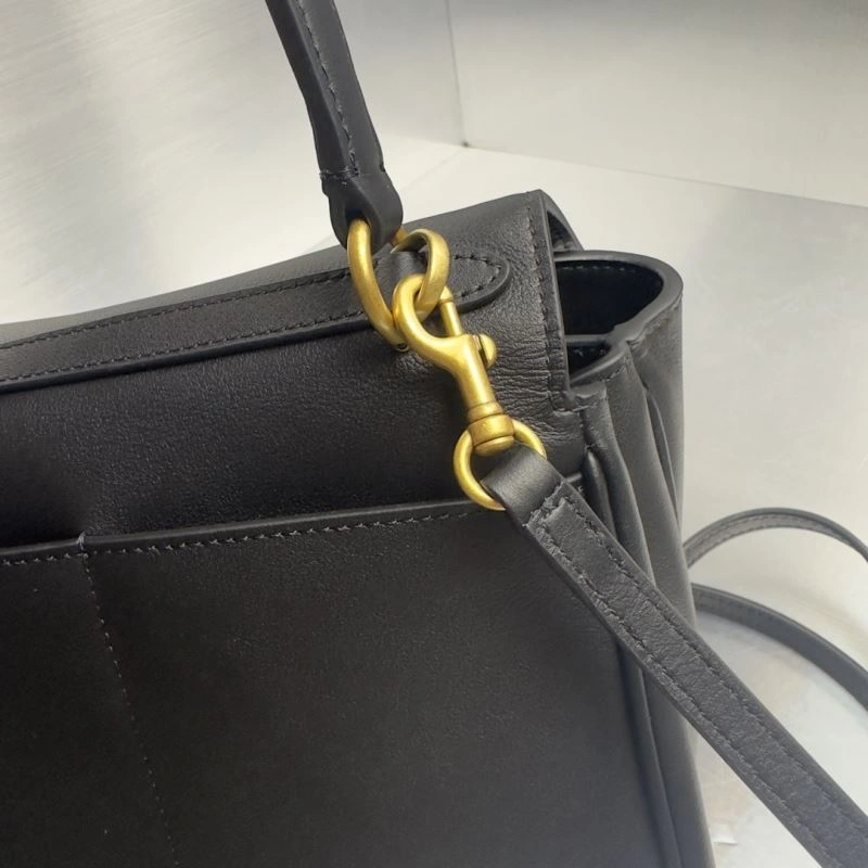 Breathable Balenciaga  Size Handbag Collection 69968