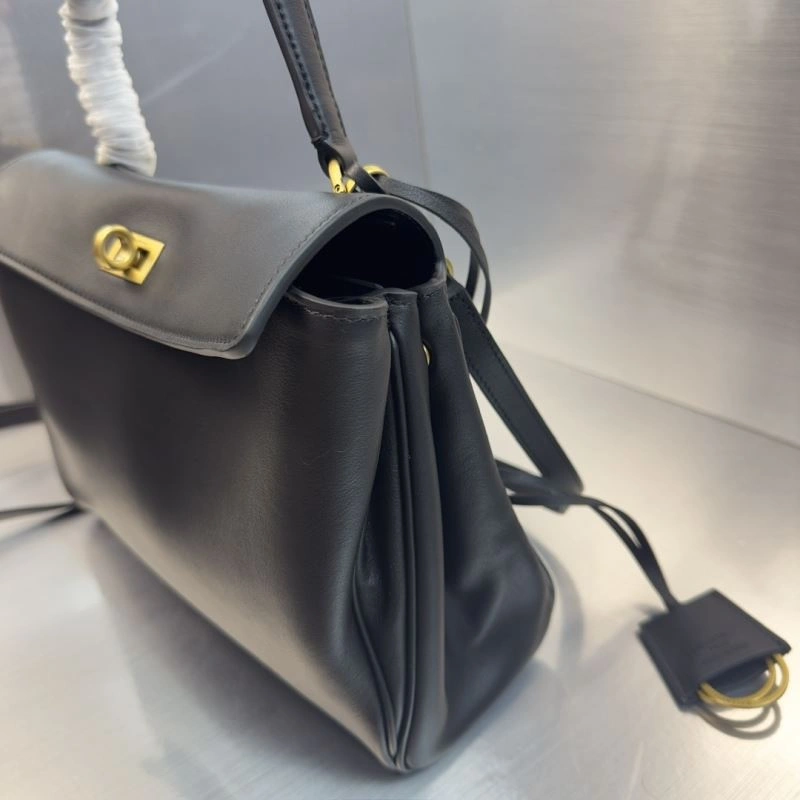 Sophisticated Balenciaga  Size Handbag Collection 69973