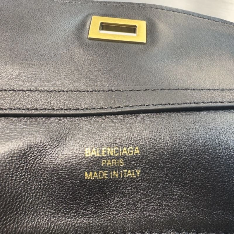 Sophisticated Balenciaga  Size Handbag Collection 69973