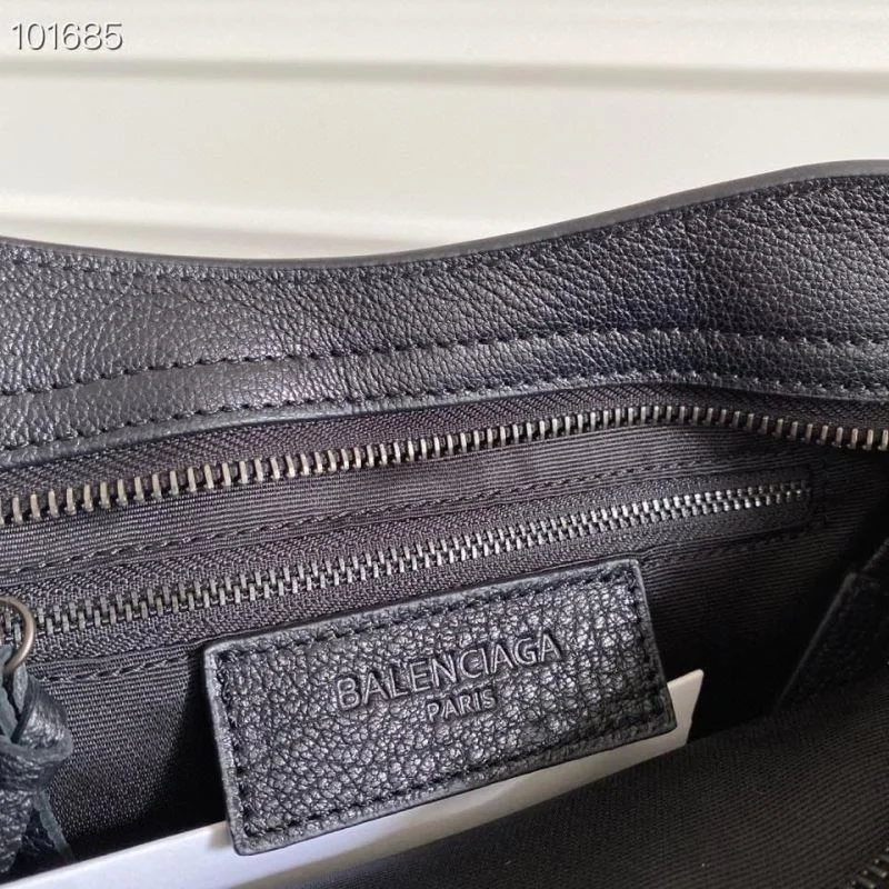 SmartChoice Balenciaga Vintage Goat Leather Motorcycle Bag with Brass Studs 38317