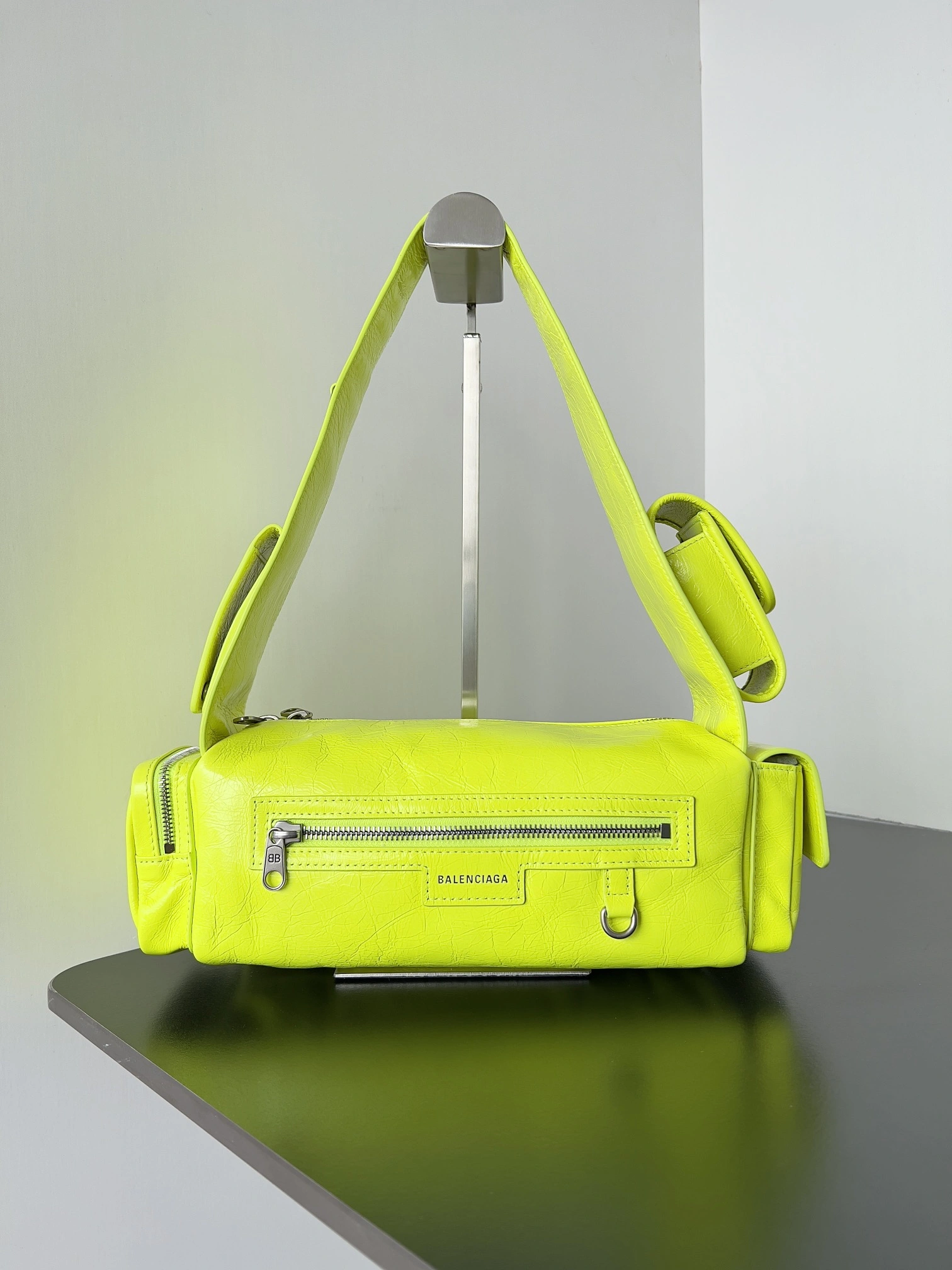 Effortless Balenciaga Vintage Lambskin Street Style Multi-Function Tote Bag 64671