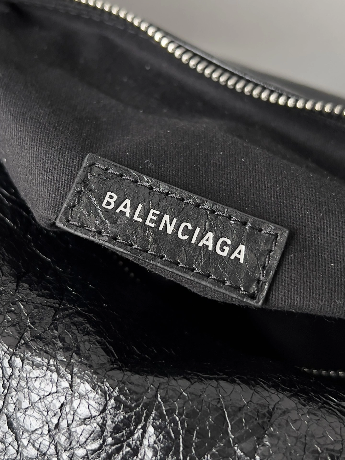 Balenciaga Vintage Workwear Sheepskin Punk Motorcycle Tote Bag Trendsetting 64664
