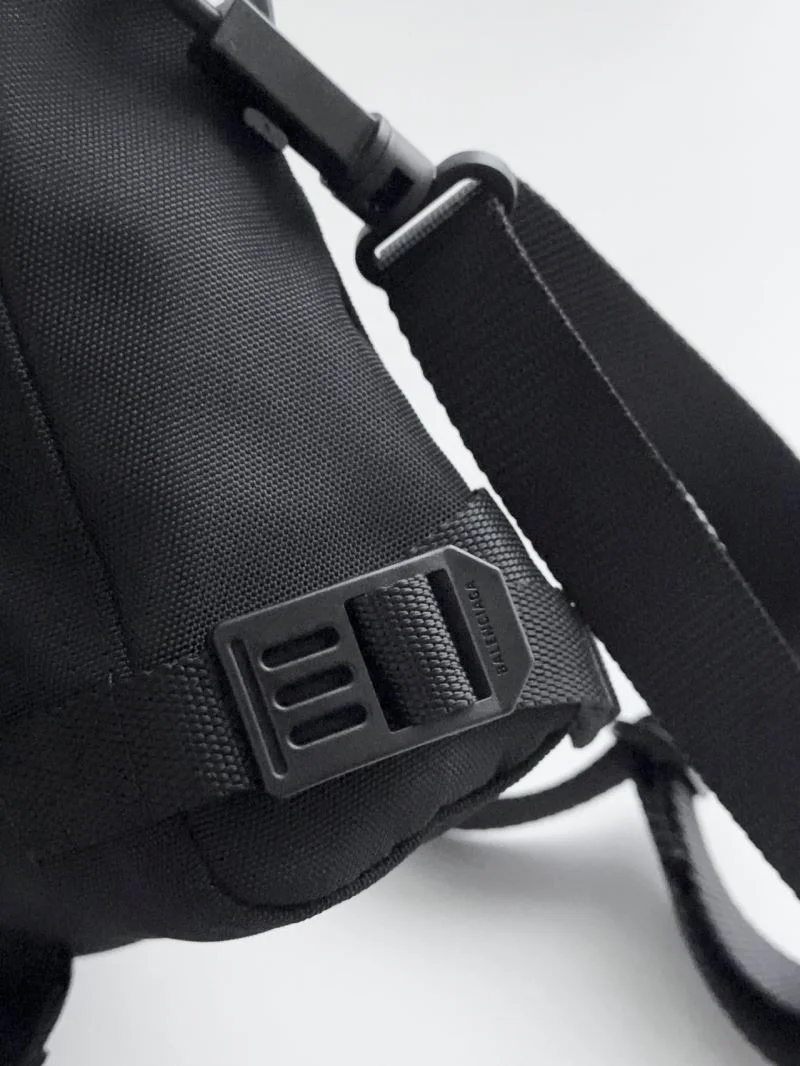 Balenciaga Waterproof Nylon Army Black Messenger Bag AllSeason 38241
