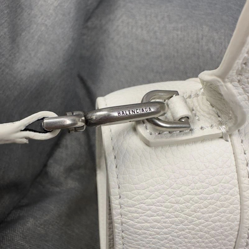 Modern Balenciaga White Lychee Hourglass Crescent Bag -  S Size 70011