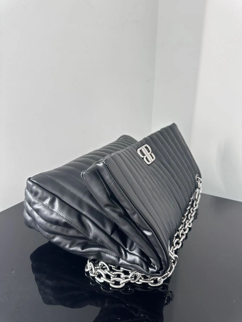 Sporty Balenciaga Winter 23 Soft Calfskin  Tote Bag 69939