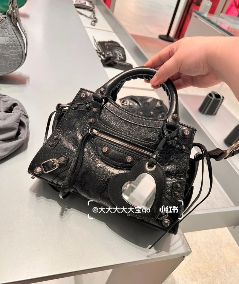 Balenciaga XS Le Cagole Neo City Handbag - Black Diamond Hardware Durable 78787