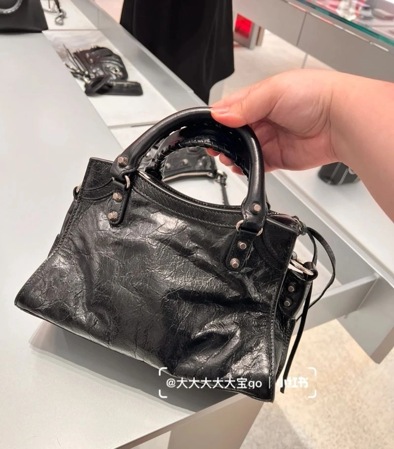 Balenciaga XS Le Cagole Neo City Handbag - Black Diamond Hardware Durable 78787