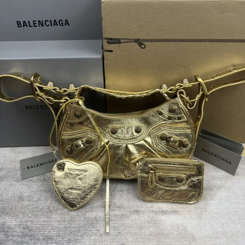 Stylish Balenciaga Xiaojin Retro Motorcycle-Inspired Half Moon Dumpling Bag 38351