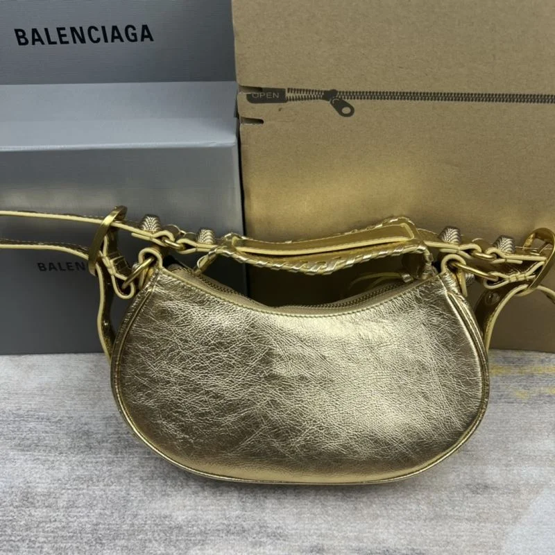 Stylish Balenciaga Xiaojin Retro Motorcycle-Inspired Half Moon Dumpling Bag 38351