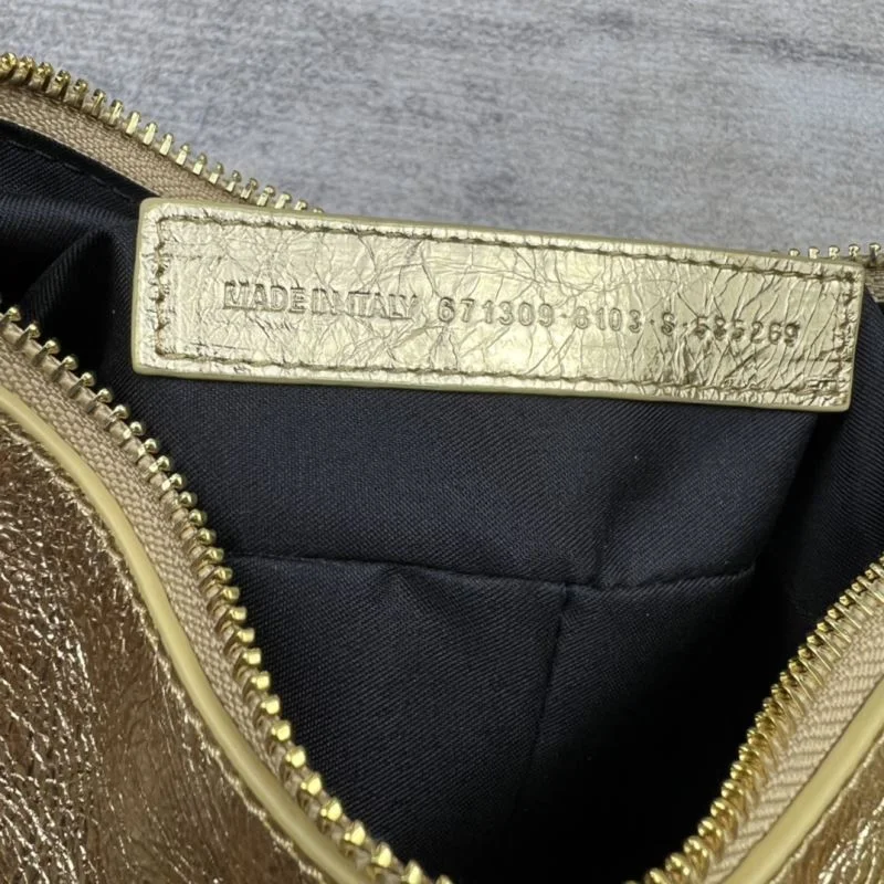 Stylish Balenciaga Xiaojin Retro Motorcycle-Inspired Half Moon Dumpling Bag 38351
