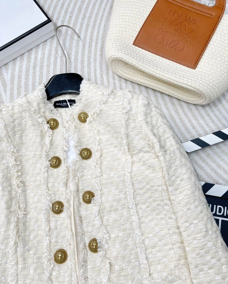 ModernLook Balmain Outwear 98927