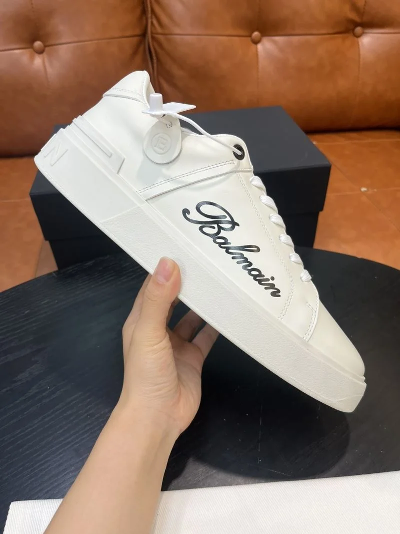Versatile Balmain Shoes 5382