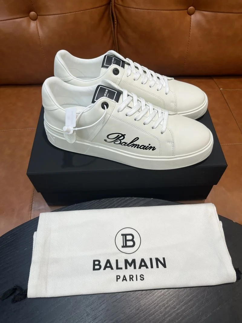 Versatile Balmain Shoes 5382
