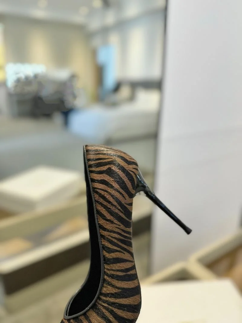 Trendsetting Balmain Shoes 10494