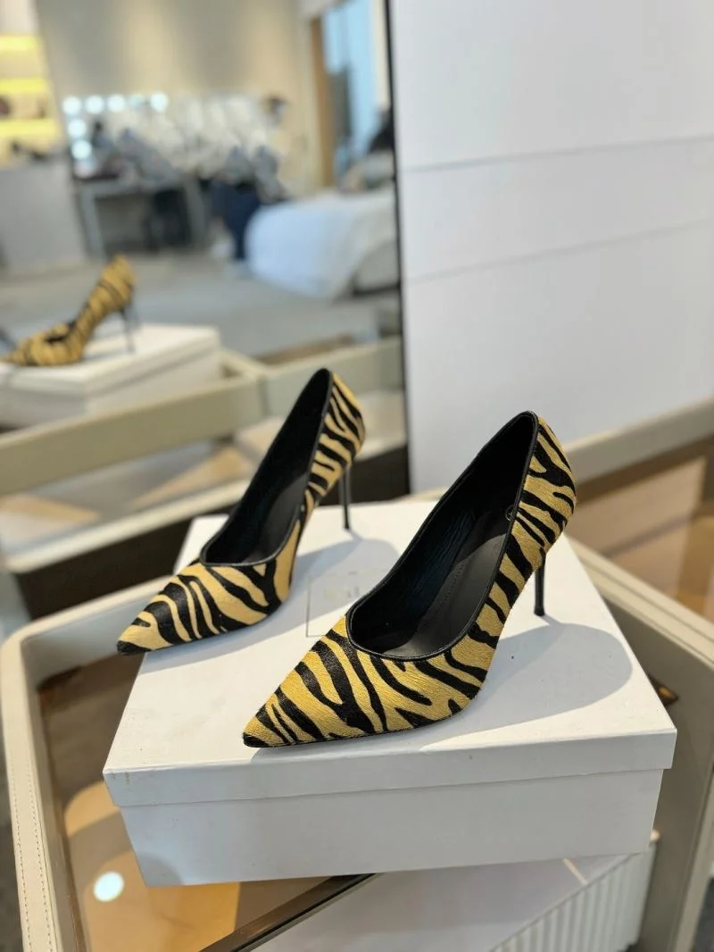 Unique Balmain Shoes 10489