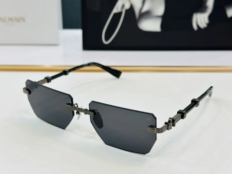 Elegant Balmain Sunglasses 277015