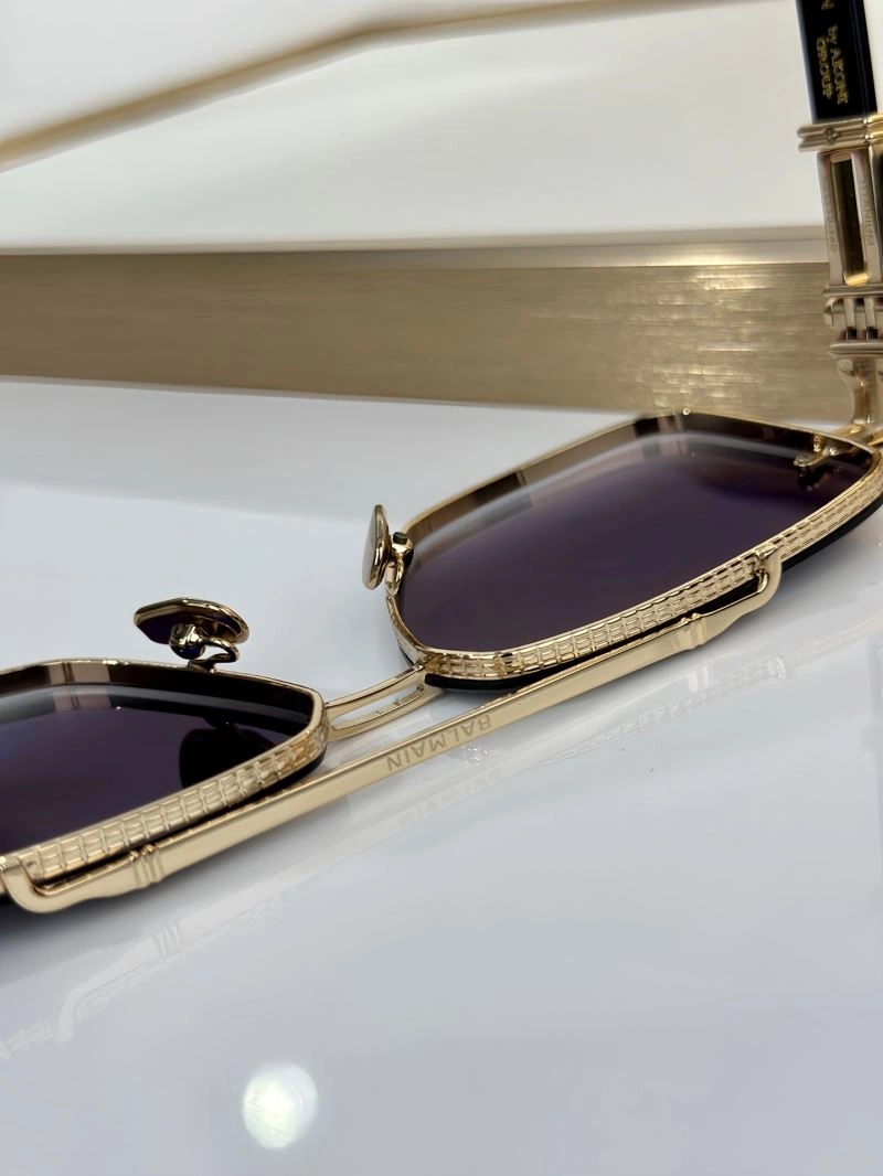 Balmain Sunglasses SunProtective 277056
