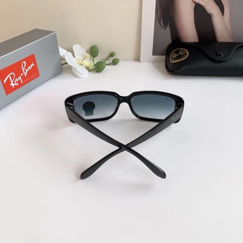 UrbanChic Bay Ban Sunglasses 282196