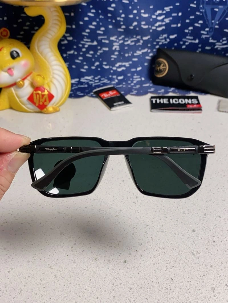 Youthful Bay Ban Sunglasses 282254