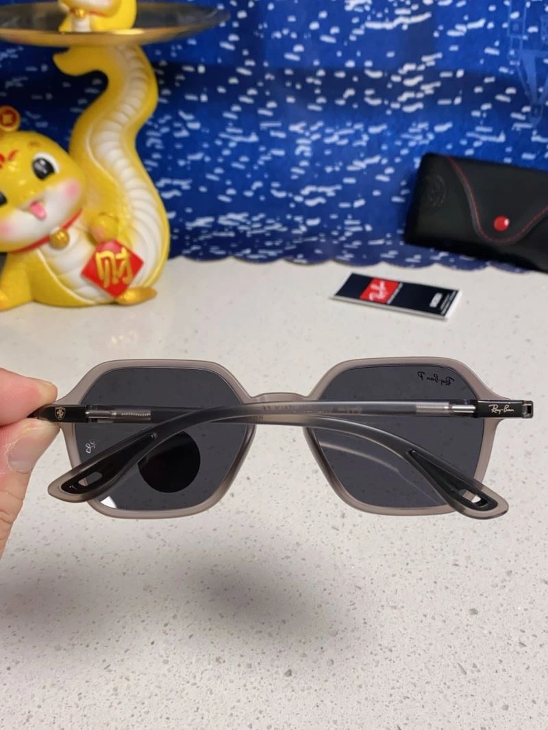 Unisex Bay Ban Sunglasses 282207