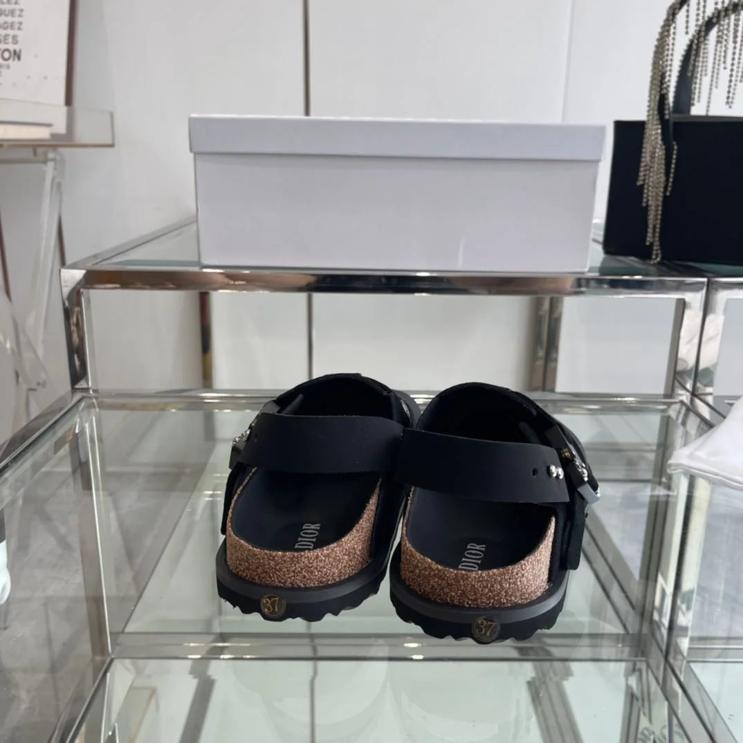 Unique Birkenstock Sandals 8322