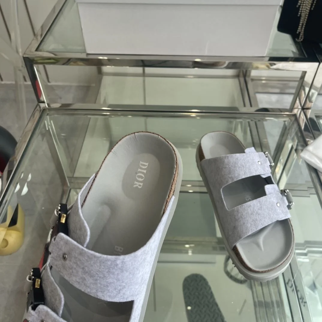 Sustainable Birkenstock Sandals 8353