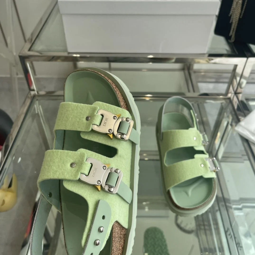 UrbanChic Birkenstock Sandals 8332
