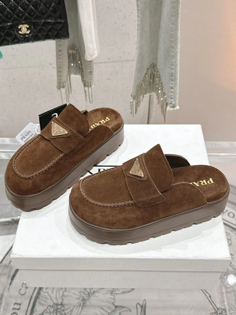 WrinkleFree Birkenstock Sandals 6750