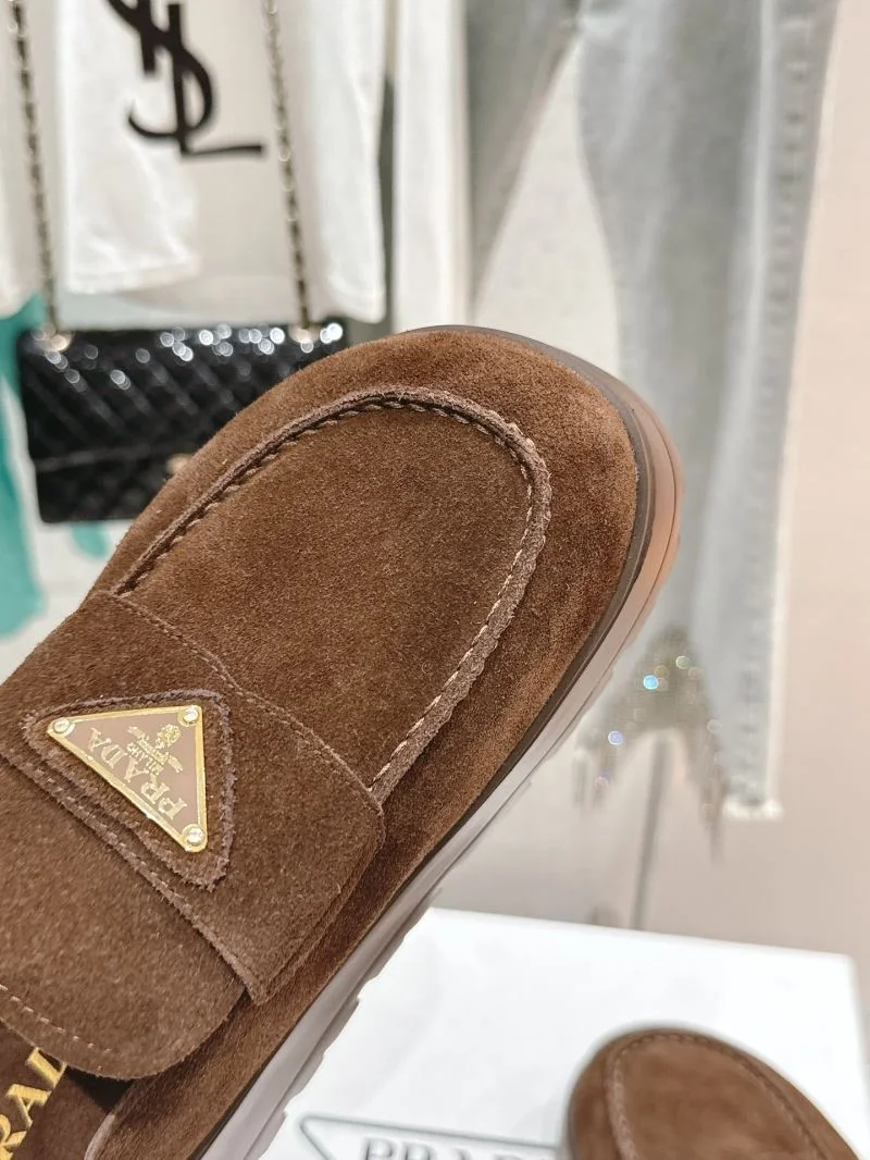 WrinkleFree Birkenstock Sandals 6750