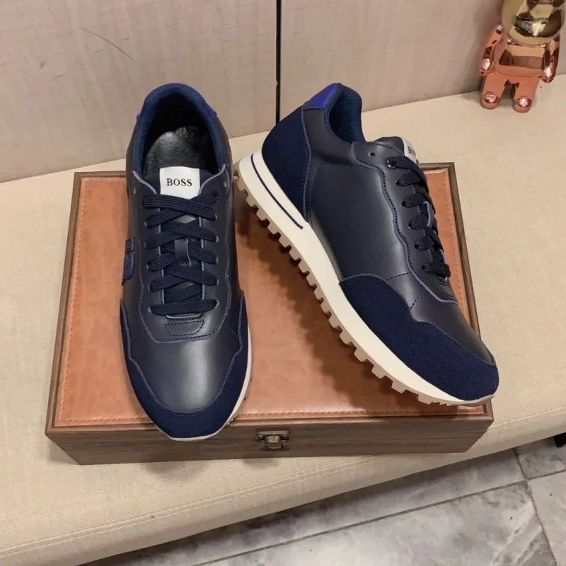 Boss Shoes MoistureWicking 5226