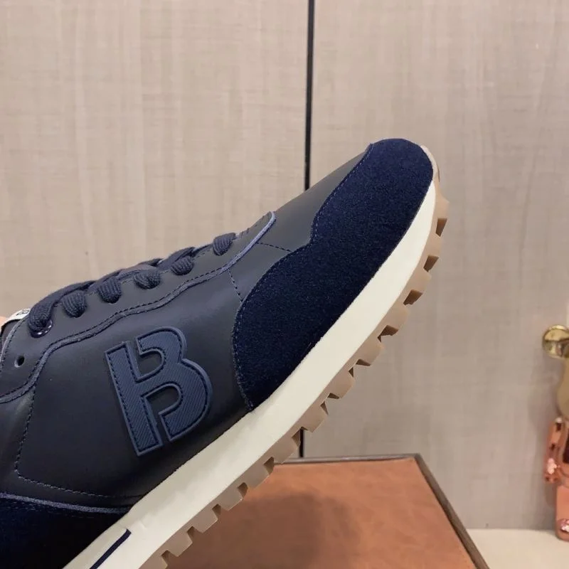 Boss Shoes MoistureWicking 5226