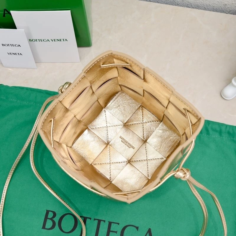 GoAnywhere Bottega Veneta Bucket Bags 67873