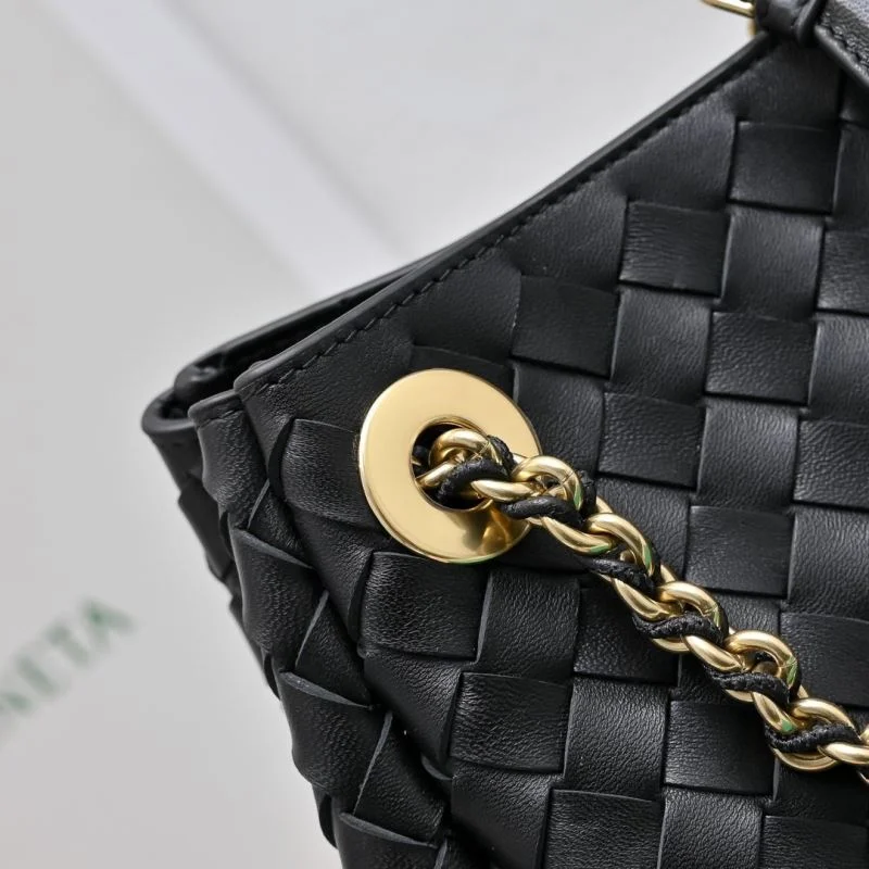 Lightweight Bottega Veneta Bucket Bags 51961