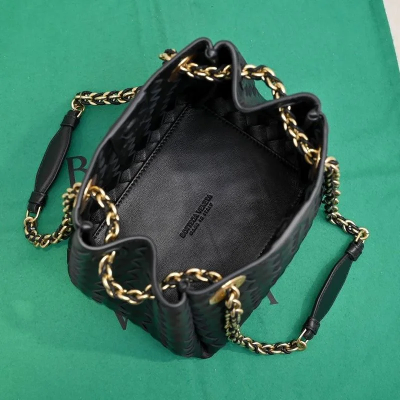 Lightweight Bottega Veneta Bucket Bags 51961