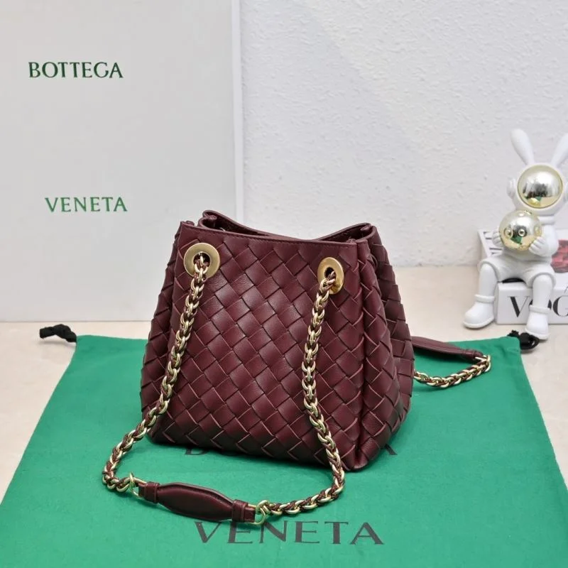 Bottega Veneta Bucket Bags Trendsetting 51957
