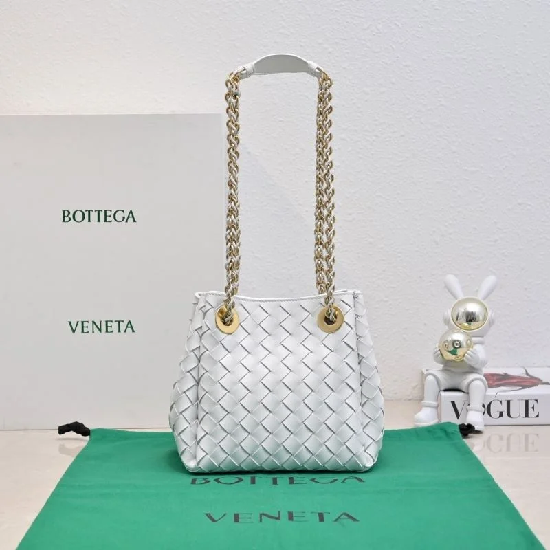 Seasonal Bottega Veneta Bucket Bags 52075