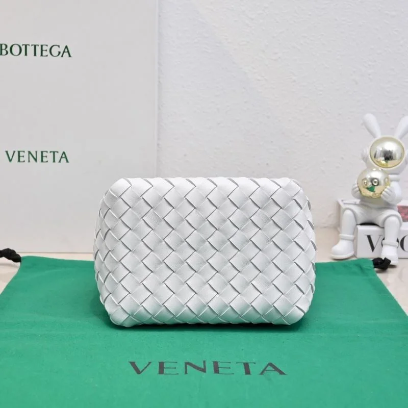Seasonal Bottega Veneta Bucket Bags 52075