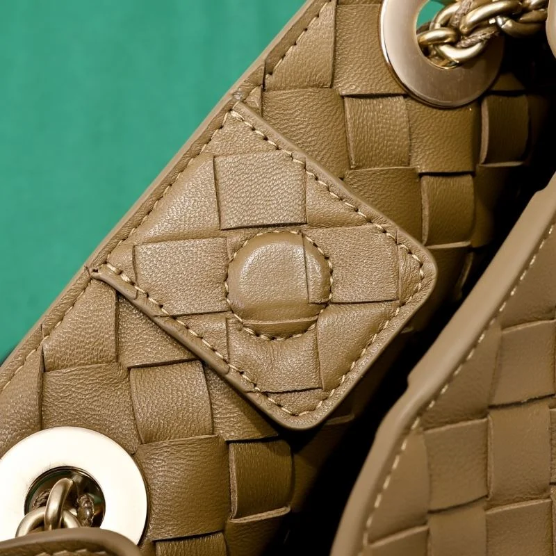 Breathable Bottega Veneta Bucket Bags 51956