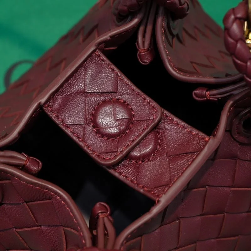 Sustainable Bottega Veneta Bucket Bags 51952
