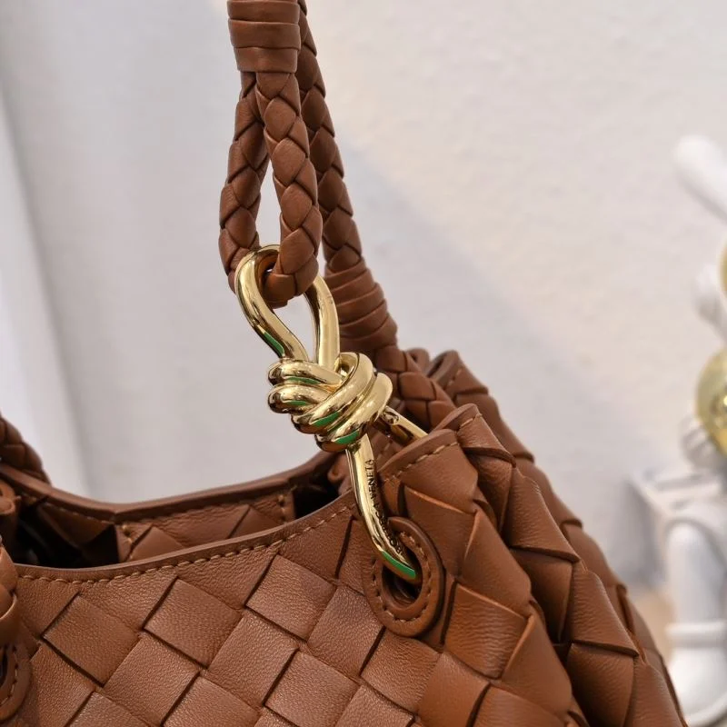 Bottega Veneta Bucket Bags Breathable 51951