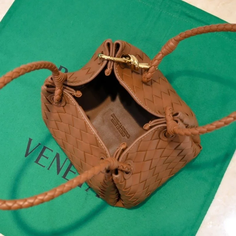 Bottega Veneta Bucket Bags Breathable 51951